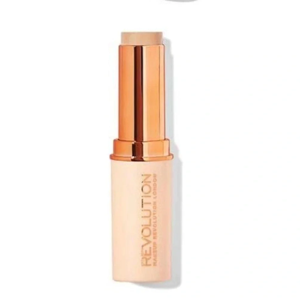 REVOLUTION F12 Fast Base Foundation Stick Makeup Revolution Sealed